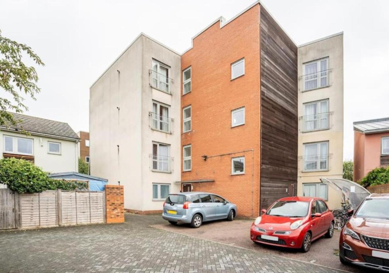 The Dartford Lodge - Free Parking מראה חיצוני תמונה